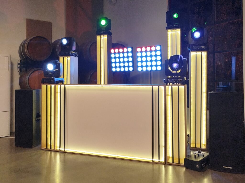 Iluminación y discomóvil para bodas en Valencia - Sound Music Events valencia castellon y alicante